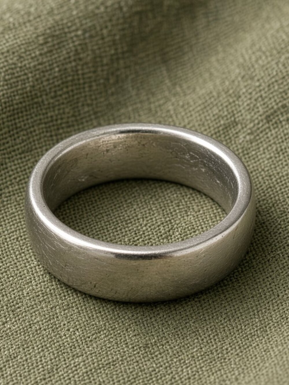 All Occasion or Minimalist Formal Ring Silver Tone Unisex Travel Stack Band 7.5